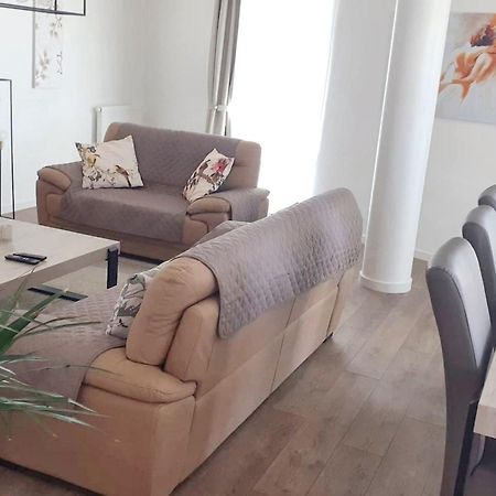 Modern Apartment In Cureghem Anderlecht 134 M² + Terrace Brussel Eksteriør bilde