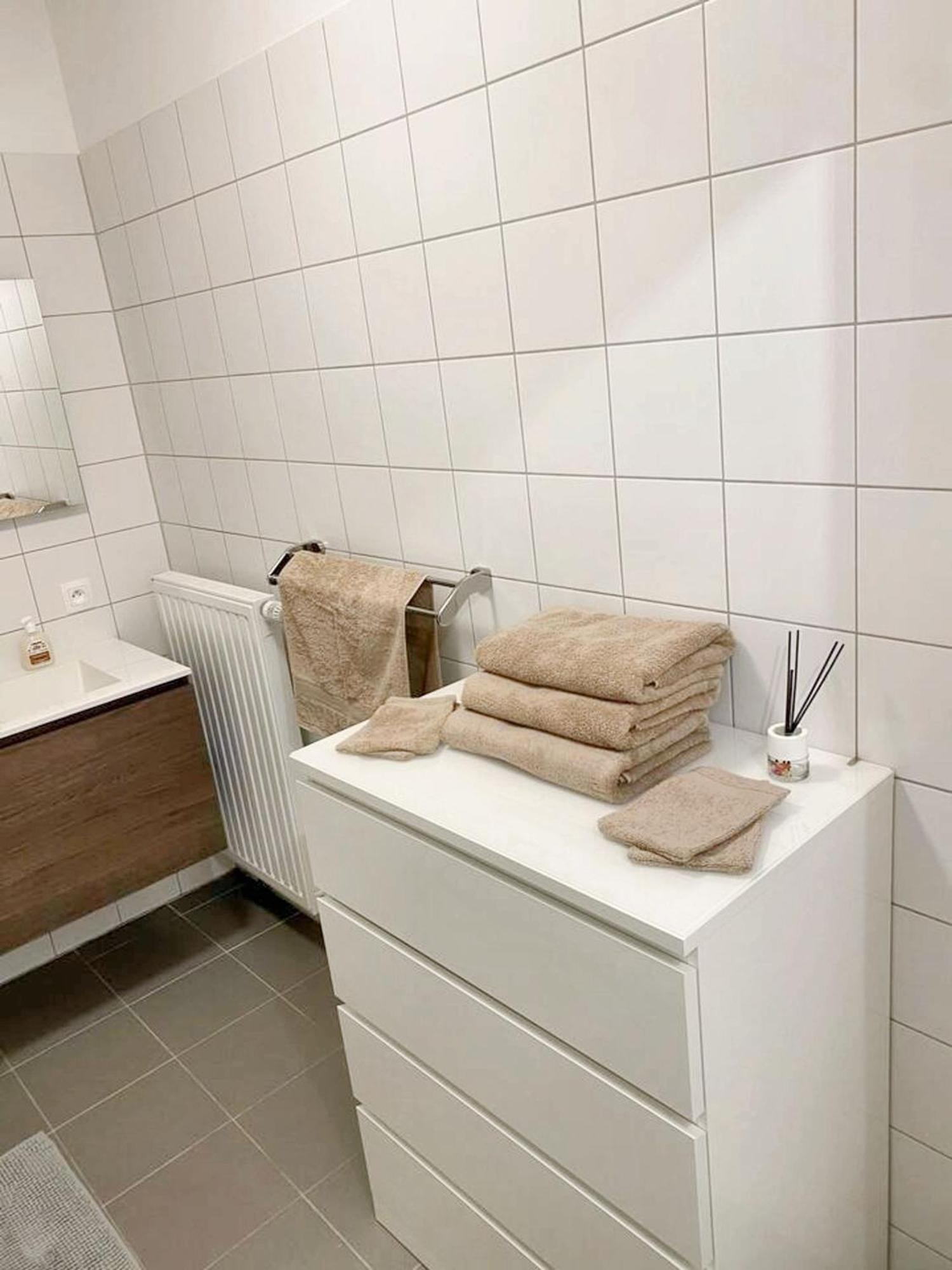 Modern Apartment In Cureghem Anderlecht 134 M² + Terrace Brussel Eksteriør bilde