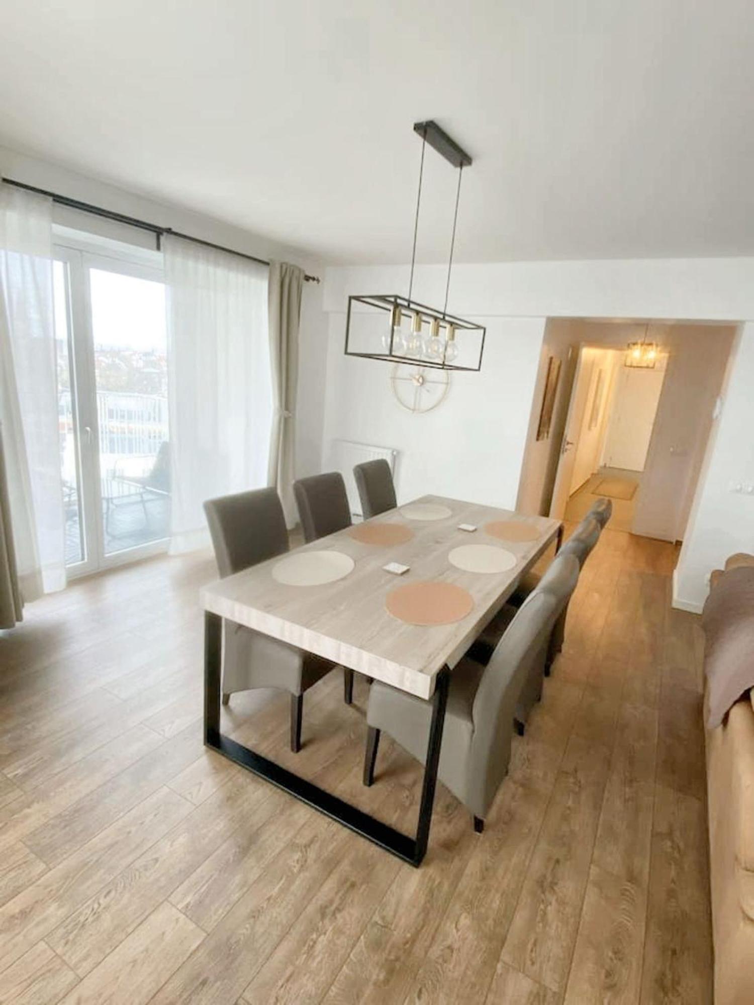 Modern Apartment In Cureghem Anderlecht 134 M² + Terrace Brussel Eksteriør bilde