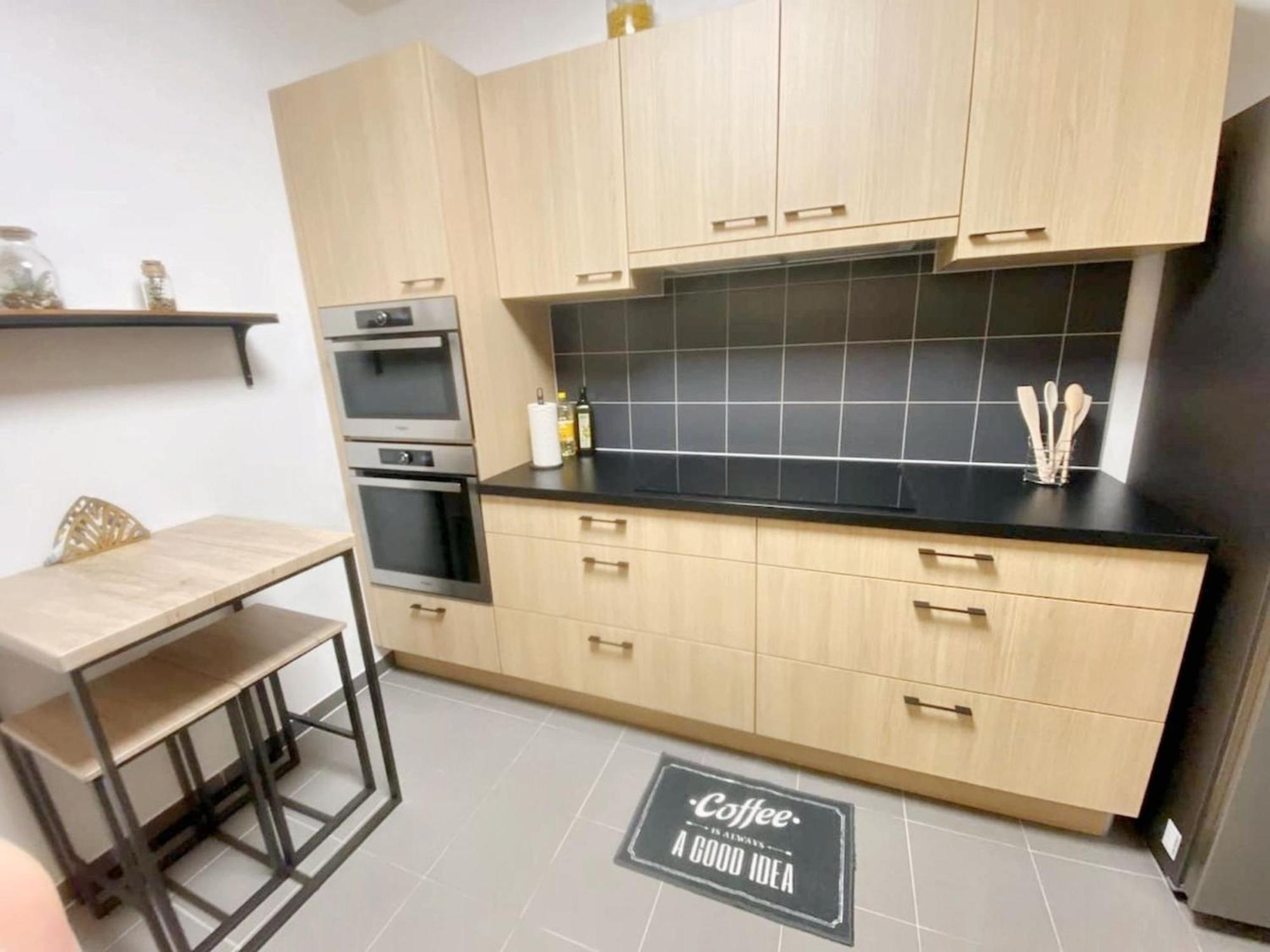 Modern Apartment In Cureghem Anderlecht 134 M² + Terrace Brussel Eksteriør bilde