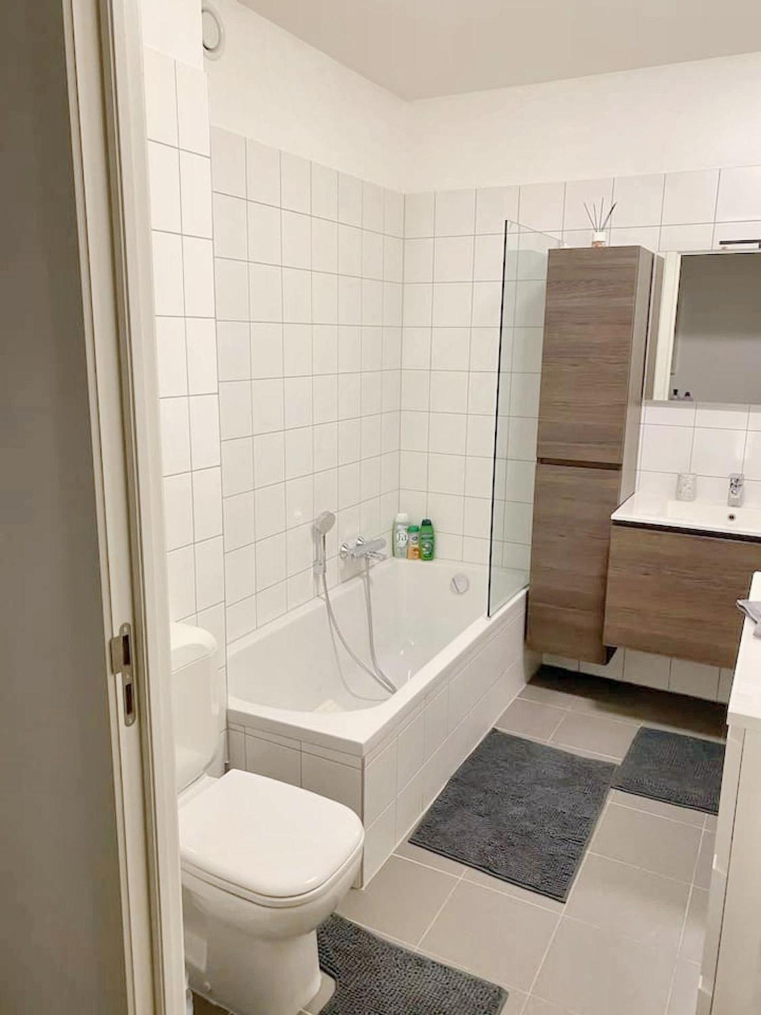 Modern Apartment In Cureghem Anderlecht 134 M² + Terrace Brussel Eksteriør bilde
