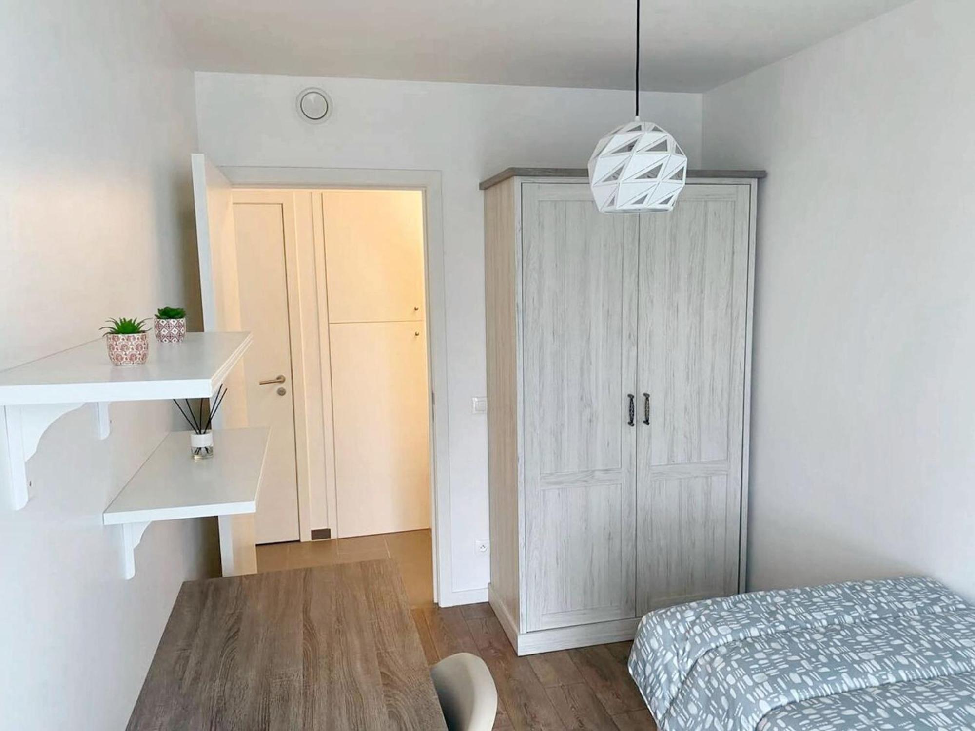 Modern Apartment In Cureghem Anderlecht 134 M² + Terrace Brussel Eksteriør bilde