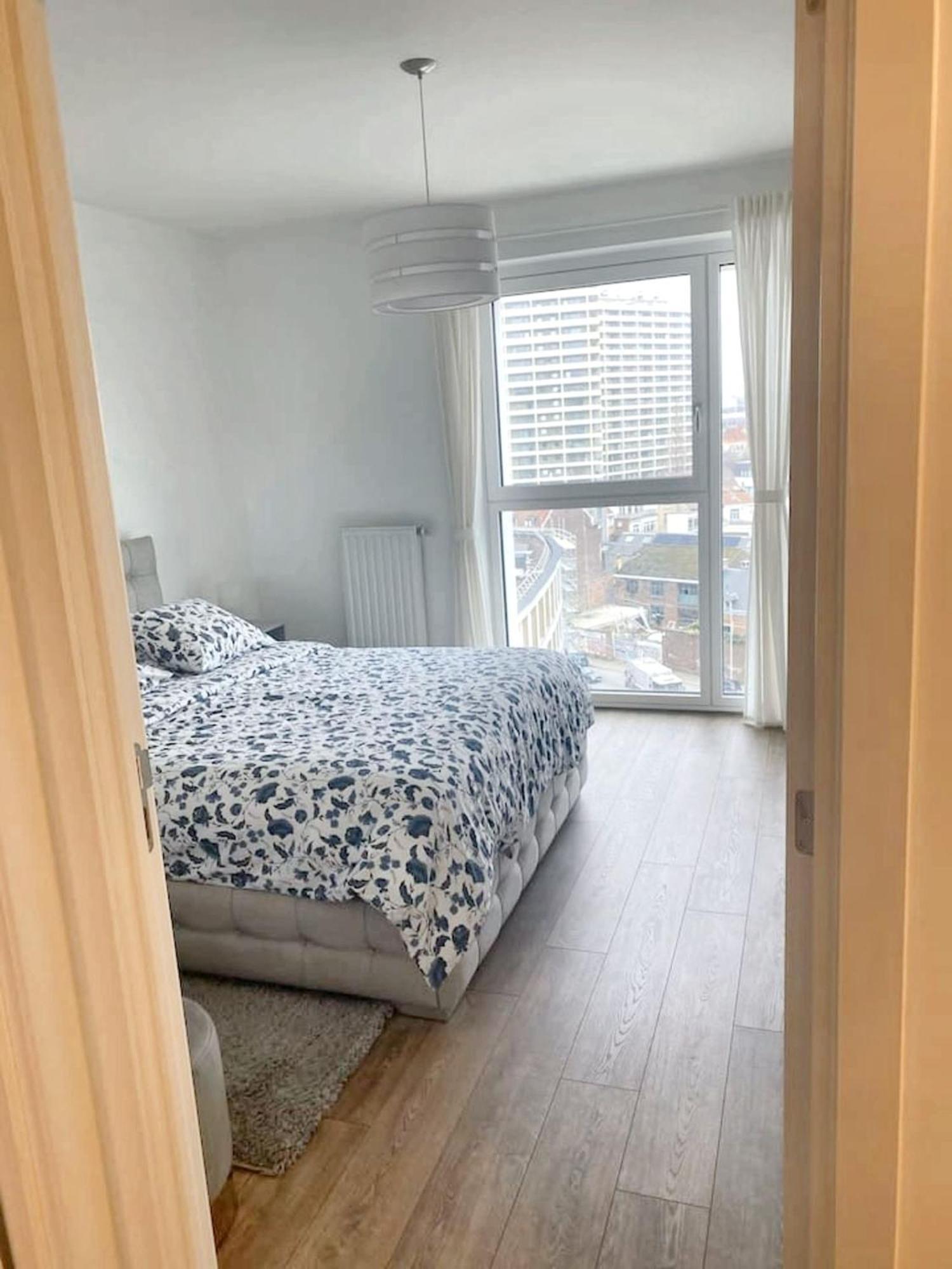 Modern Apartment In Cureghem Anderlecht 134 M² + Terrace Brussel Eksteriør bilde