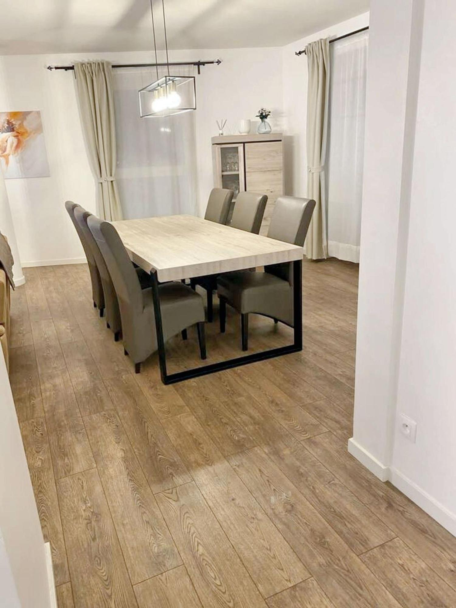 Modern Apartment In Cureghem Anderlecht 134 M² + Terrace Brussel Eksteriør bilde