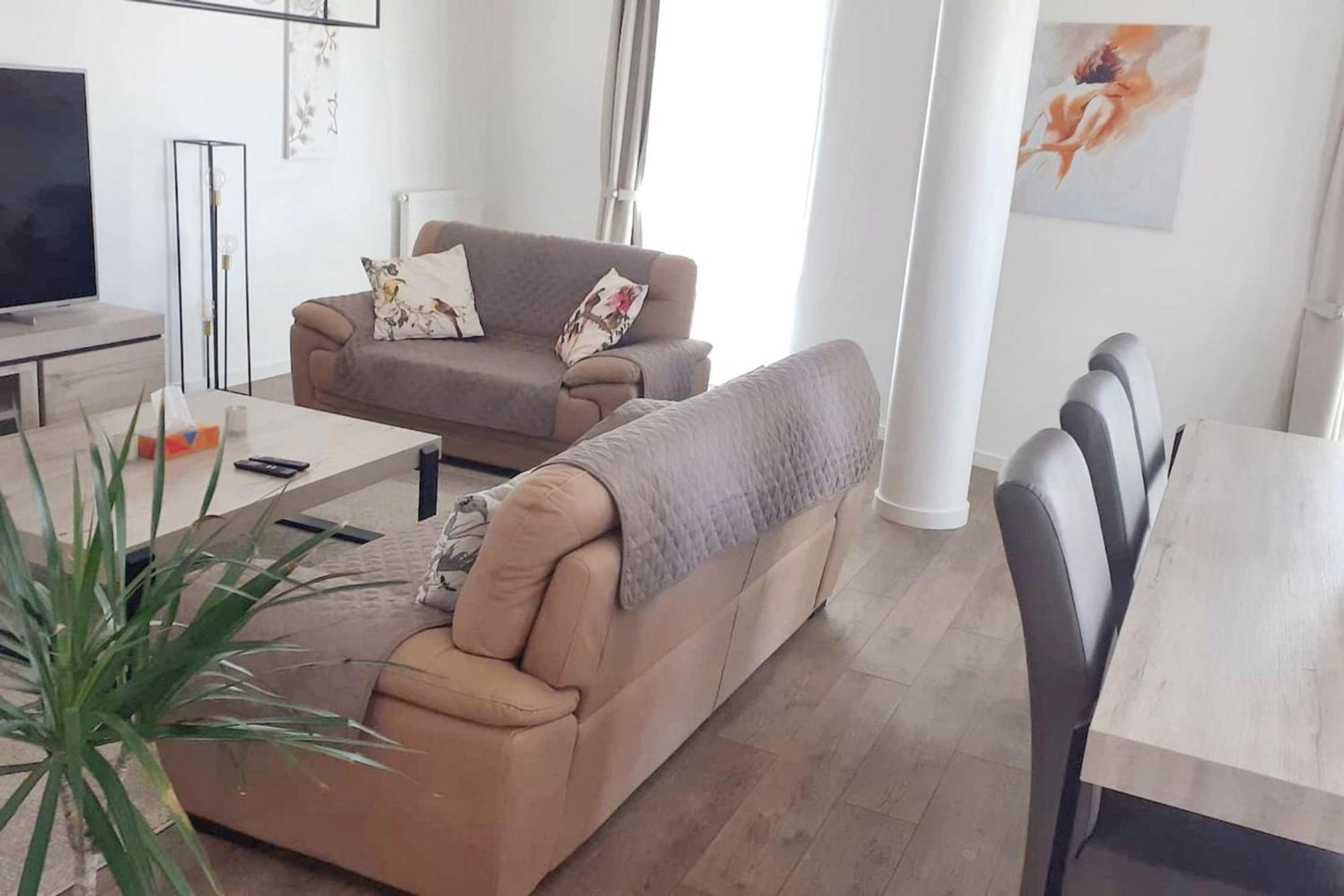 Modern Apartment In Cureghem Anderlecht 134 M² + Terrace Brussel Eksteriør bilde